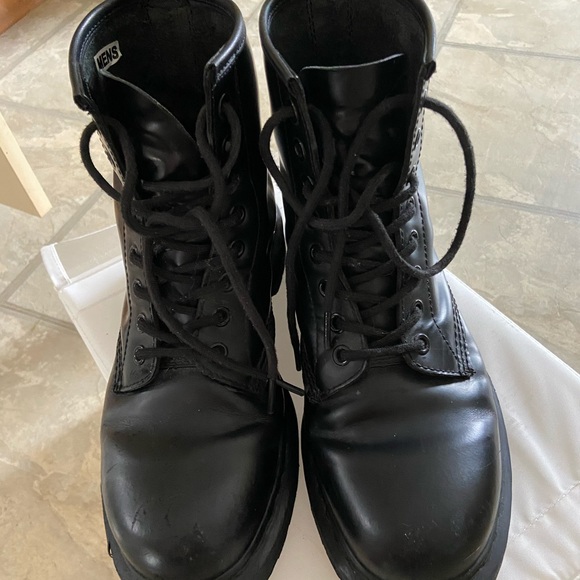 Dr Martens - Black Eight-Eye 1460 Mono Boots - Picture 2 of 3